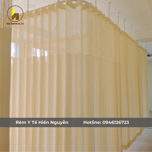 Rèm y tế Hiển Nguyễn
