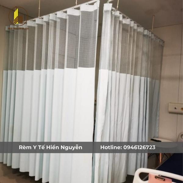 Rèm y tế Hiển Nguyễn