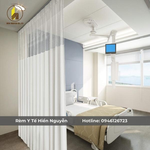 Rèm y tế Hiển Nguyễn