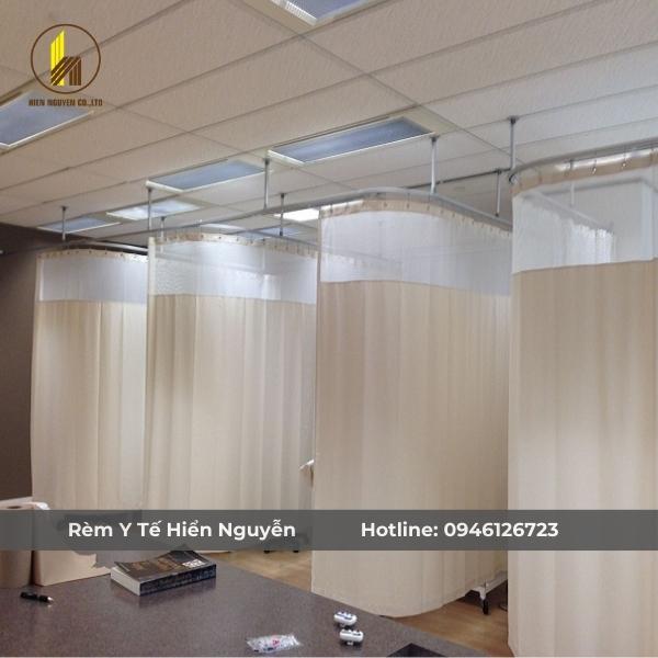 Rèm y tế Hiển Nguyễn