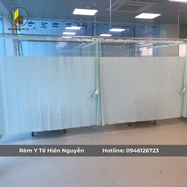 Rèm y tế Hiển Nguyễn